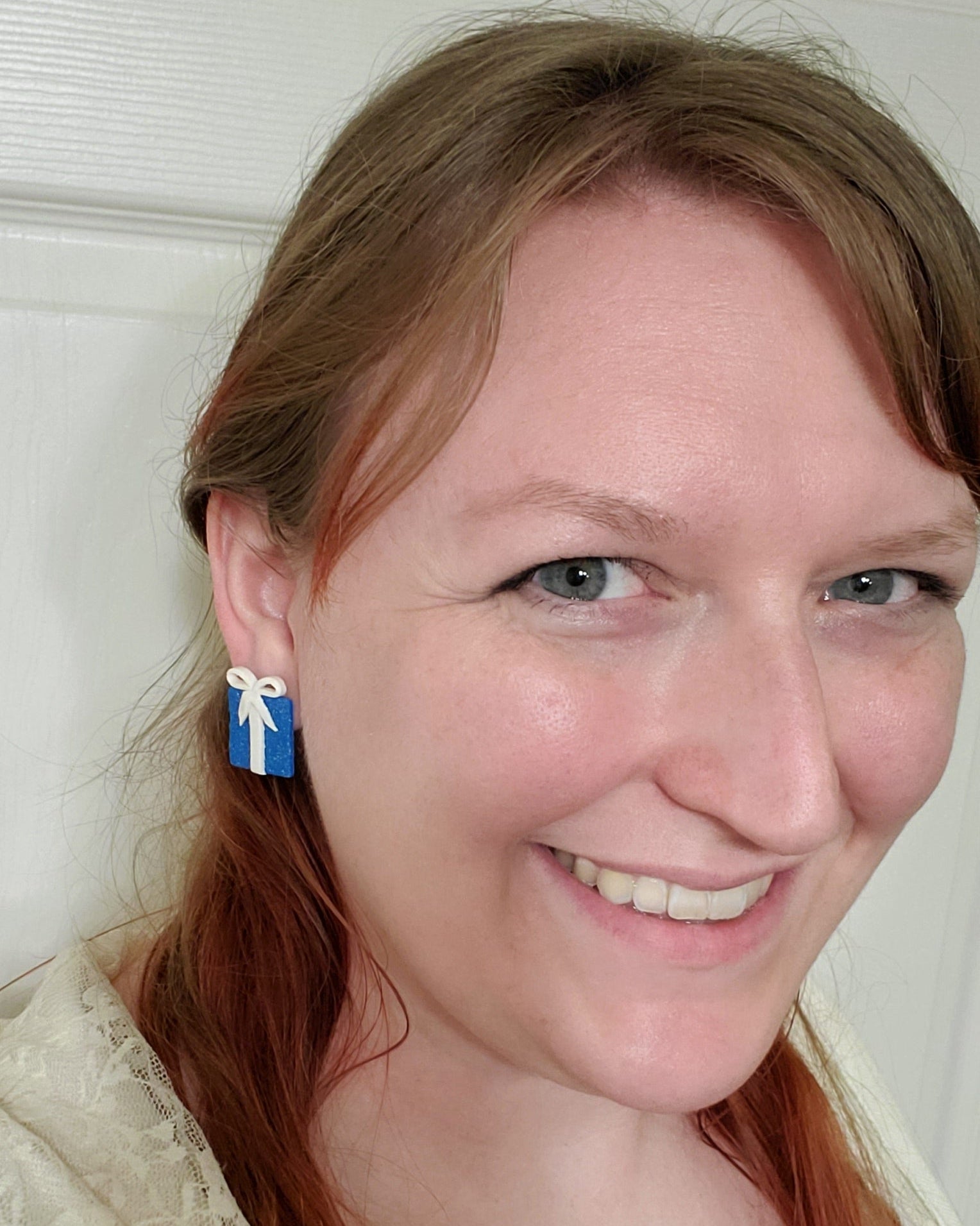 Christmas Present Studs