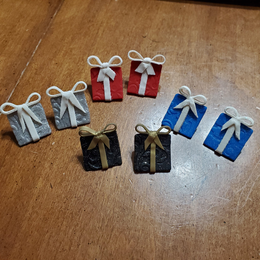 Christmas Present Studs