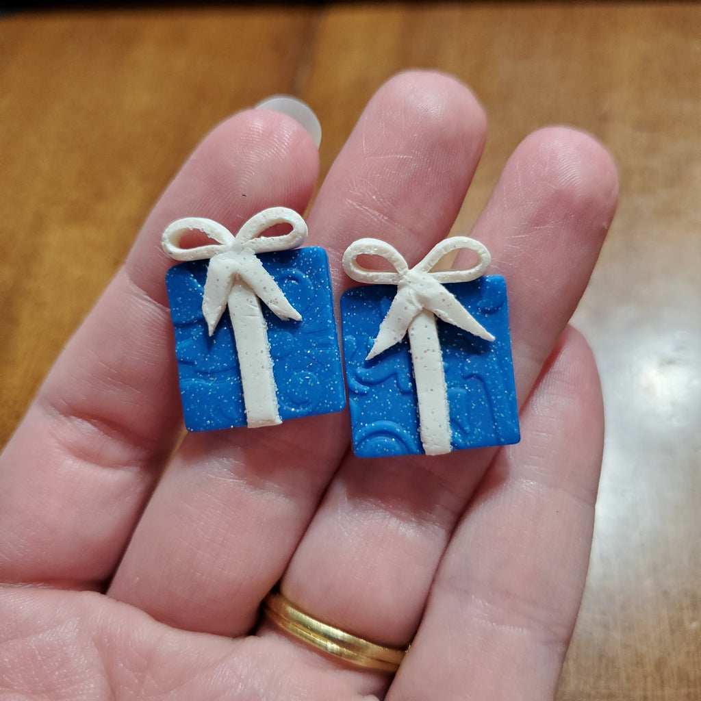 Christmas Present Studs