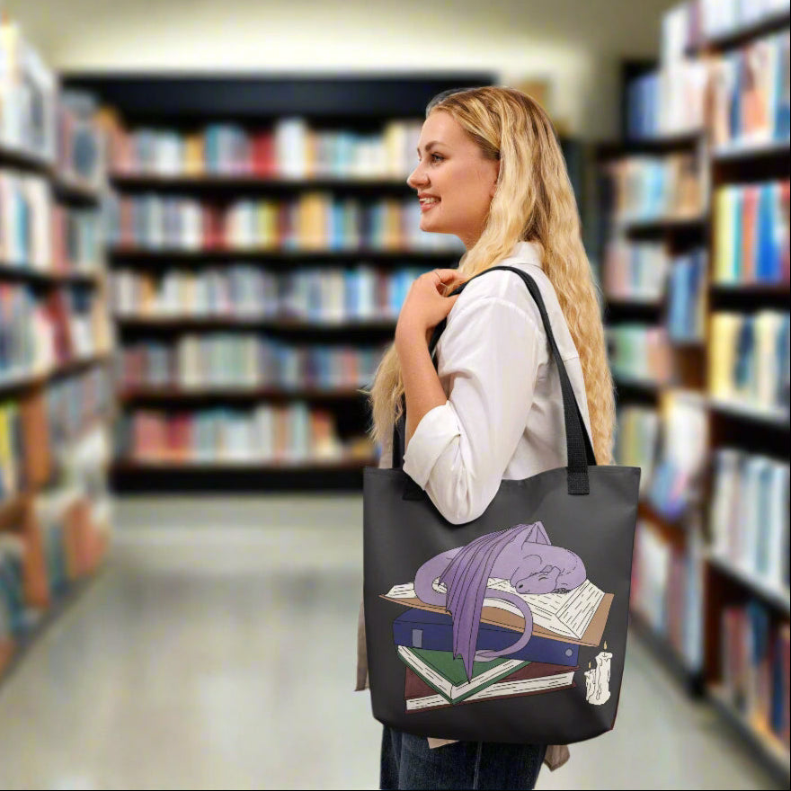 Book Wyrm Tote bag